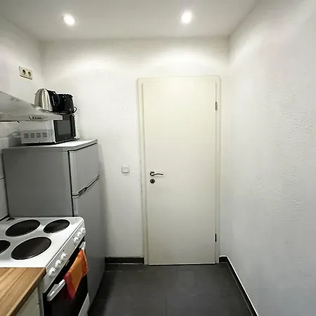 Work & Niederkassel Holiday home *