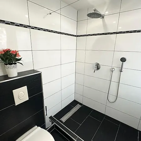 Work & Niederkassel Holiday home