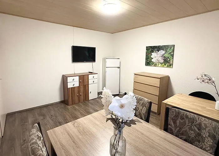 Work & Niederkassel Feriehus Rheidt